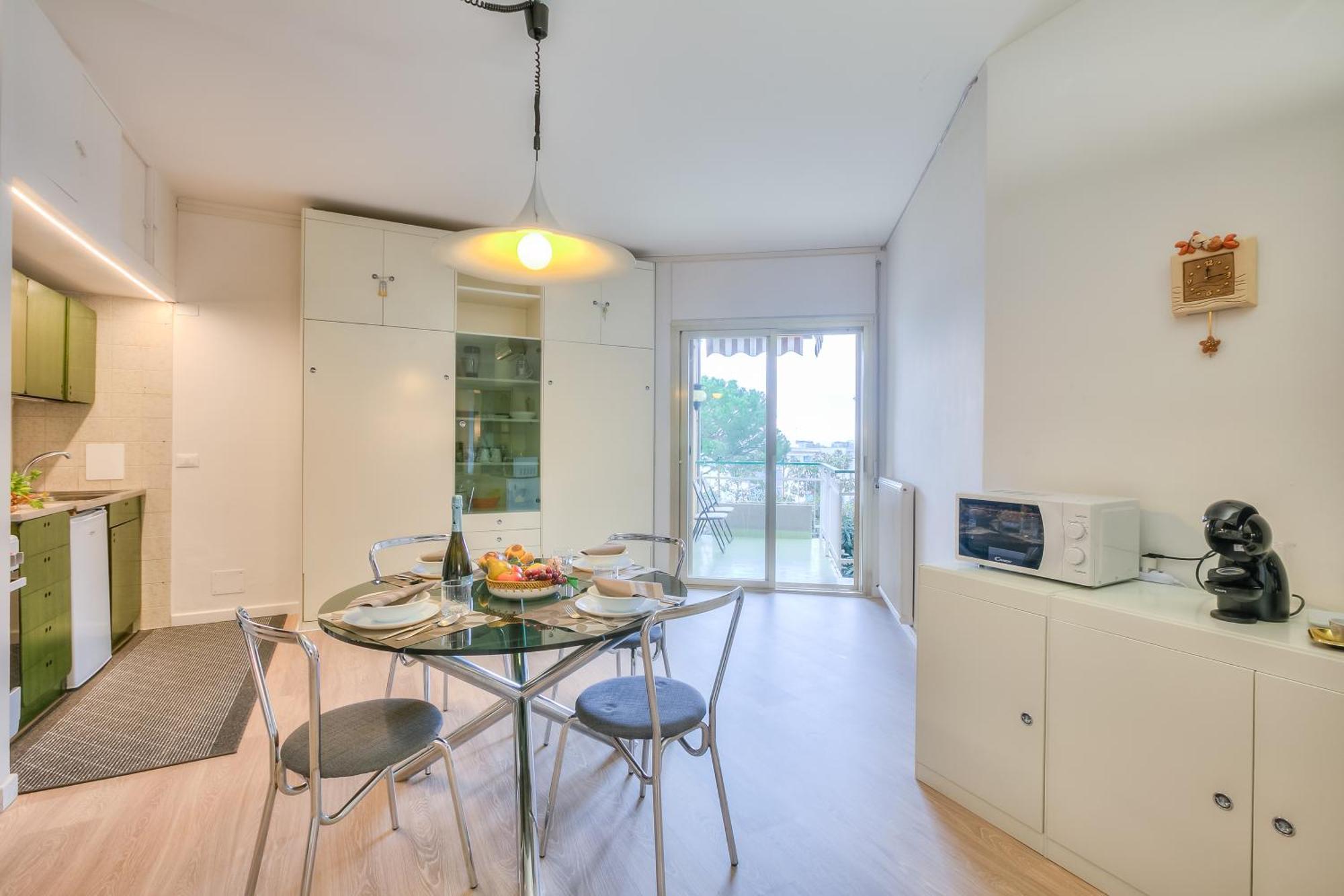 Casa Emma With Sea Glimpse - Happy Rentals Санремо Экстерьер фото